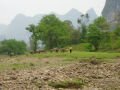On banks, Li jiang-Guilin cruising river, סין, אסיה