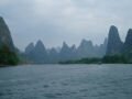 On the Li river with the sight on wonderful mountains, Li jiang-Guilin cruising river, סין, אסיה