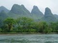 On the Li river (Lijiang) with the sight on wonderful mountains, Li jiang-Guilin cruising river, סין, אסיה