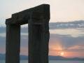 Naxos City, temple entrance landmark or the 'Portara' with the sunset, Nasso, Grecia, Europa